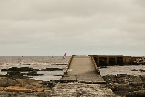 Muelle de acceso a Islita del Mono